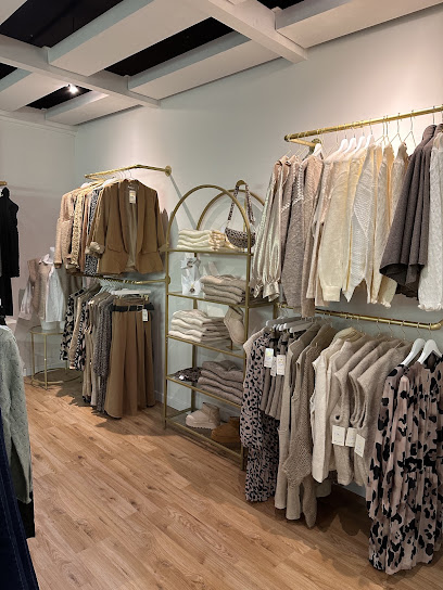 Ma&Va Magasin De Vêtements à Nogent-le-Roi