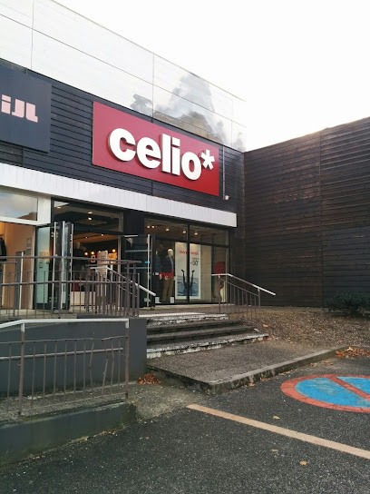 celio, Magasin de Vêtements à Houssen