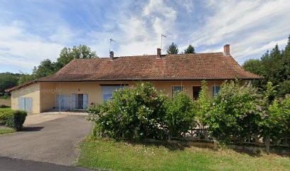 B&M Small, Magasin de Vêtements à Simandre