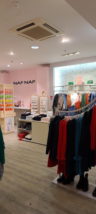 NAF NAF, Magasin de Vêtements à Montigny-le-Bretonneux