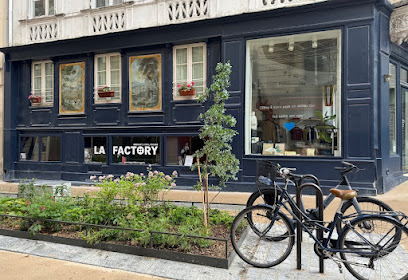 Boutique La Factory, Paris 18 Ème I Vêtements Èco-Responsables Magasin De Vêtements à Paris 18