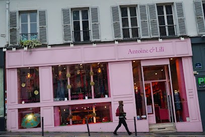 Antoine et Lili, Magasin de Vêtements à Paris 18