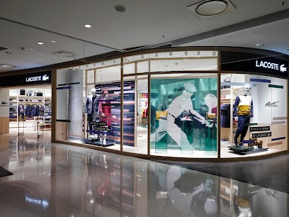 Lacoste, Magasin de Vêtements à Paris 15