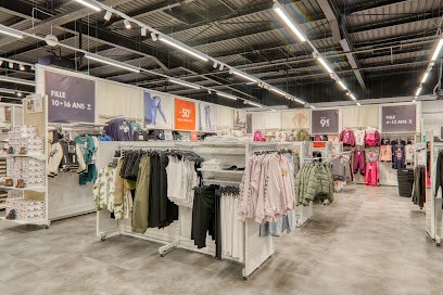 Gemo Moulins Chaussures Et Vêtements, Magasin de Vêtements à Yzeure