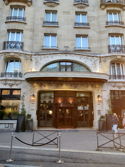 Hartwood, Magasin de Vêtements à Paris 07