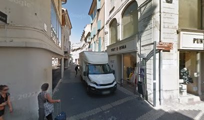 11 bis, Magasin de Vêtements à Valence