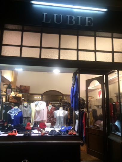 Lubie-Dépôt-Vente De Marques Paris Madeleine Haussmann Magasin De Vêtements à Paris 09