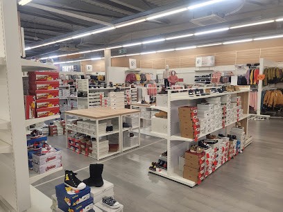 La Halle Marennes, Magasin de Vêtements à Hiers-Brouage