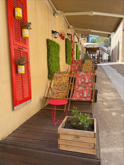 L Atelier De Felicie Concept Store, Magasin de Vêtements à L'Île-Rousse