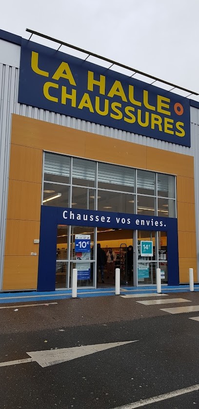 La Halle Chaussures Et Maroquinerie, Magasin de Vêtements à Pont-Audemer