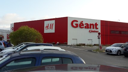 H&M, Magasin de Vêtements à Mandelieu-la-Napoule