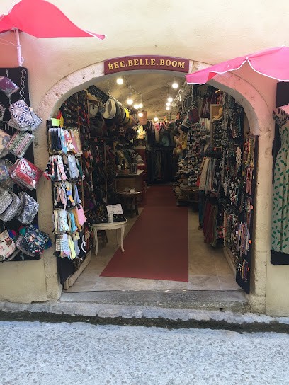 Bee belle boom, Magasin de Vêtements à Saint-Guilhem-le-Désert