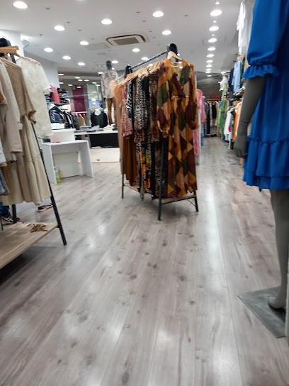 Itaneci, Magasin de Vêtements à Epagny Metz-Tessy