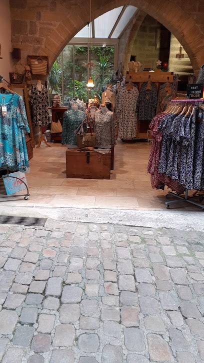 Parlagreco Delizia, Magasin de Vêtements à Pézenas