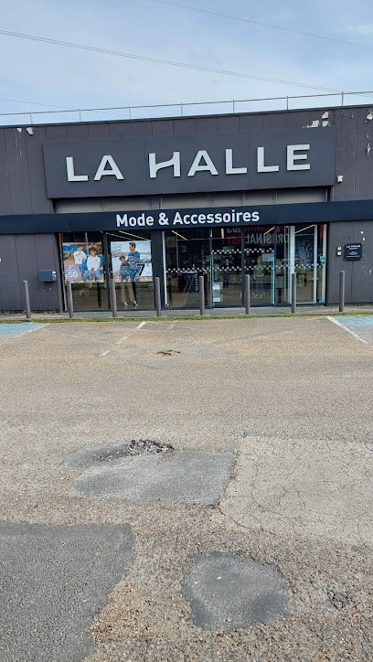 La Halle Orleans Cap Saran, Magasin de Vêtements à Saran