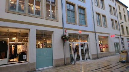 H&M, Magasin de Vêtements à Thionville