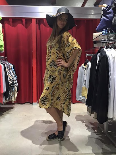 J&na folelli, Magasin de Vêtements à Penta-di-Casinca