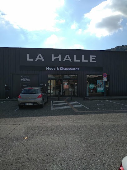 Halle Fashion And Accessories, Magasin de Vêtements à Saint-Péray