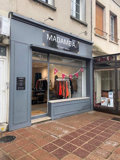 Madame A., Magasin de Vêtements à Vendôme