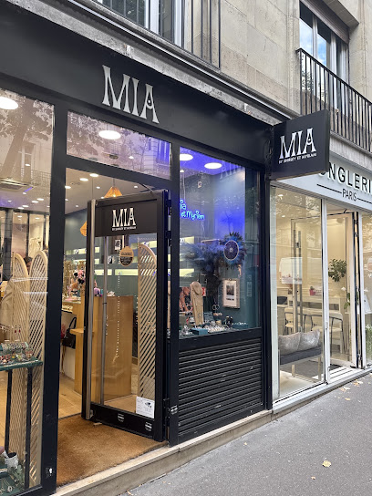 Mia By Shirley Et Myriam, Magasin De Vêtements à Paris 16