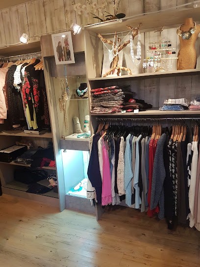 Boutique MC, Magasin de Vêtements à Luzarches