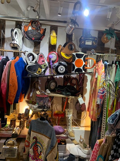 Bidule Machin Truc, Magasin de Vêtements à Honfleur