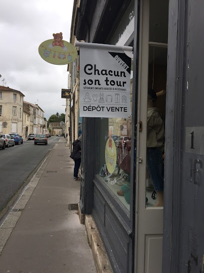 Chacun Son Tour, Magasin de Vêtements à Rochefort