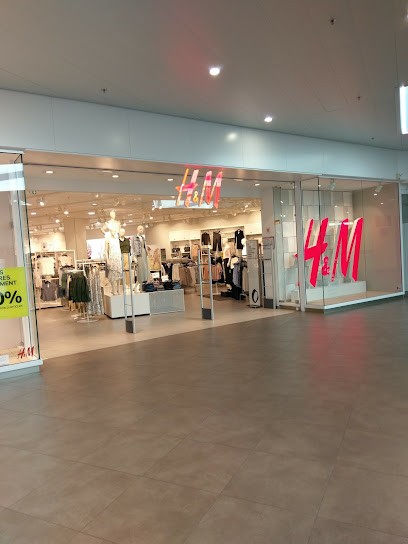 H&M, Magasin de Vêtements à Saint-Médard-en-Jalles