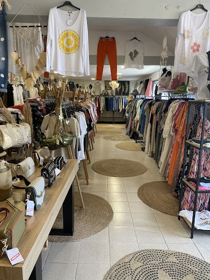Le Monde De Sandrine, Magasin de Vêtements à Pont-Sainte-Marie