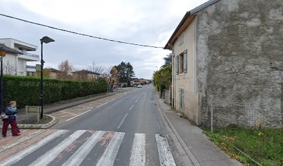 Fashion Theory and Co., Magasin de Vêtements à Douvaine