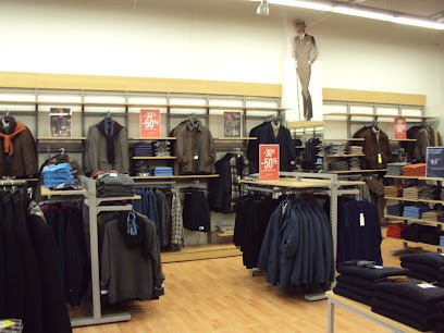 Bayard, Magasin de Vêtements à La Séguinière