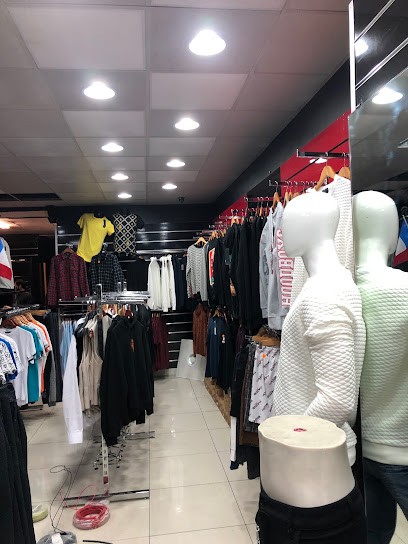 NOOR Menswear, Magasin de Vêtements à Paris 18