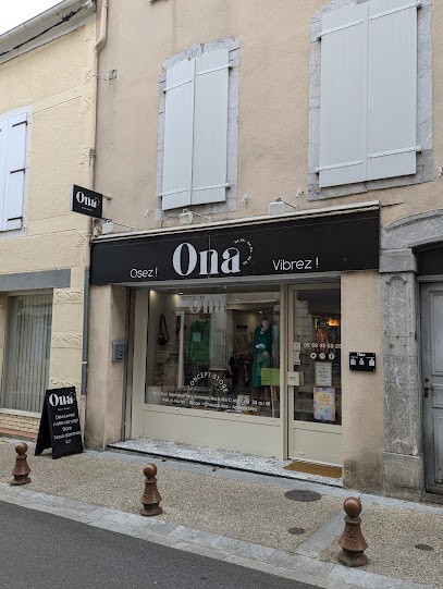 Ona Concept Store, Magasin de Vêtements à Nay