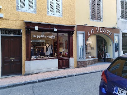 La Voute, Magasin de Vêtements à Saint-Pierre-d'Albigny