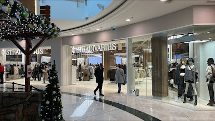 Stradivarius, Magasin De Vêtements à Évry