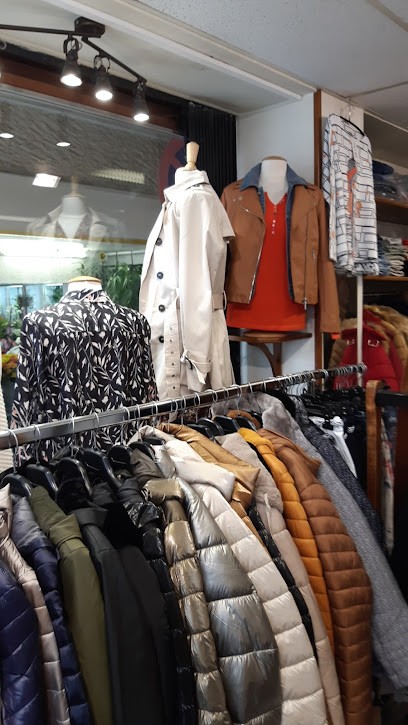 Tricobel, Magasin de Vêtements aux Mureaux