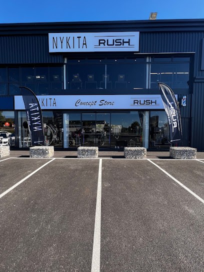 Rush, Magasin de Vêtements à Limonest