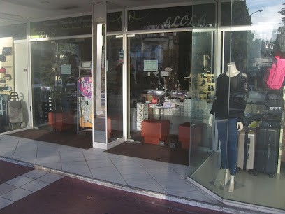 Alola, Magasin de Vêtements à Poissy