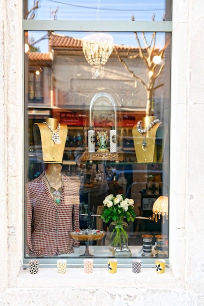 L'ATMOSPHERE, Magasin de Vêtements à Saint-Rémy-de-Provence