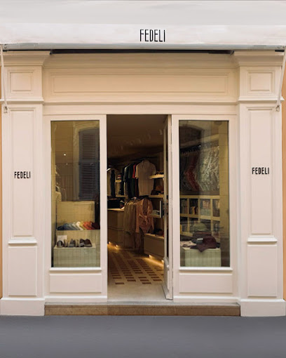 Fedeli Magasin De Vêtements à Saint-Tropez