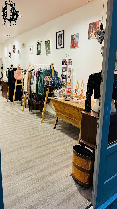 Universcelles, Magasin de Vêtements à Évian-les-Bains