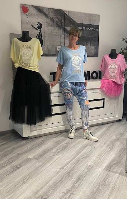 Symplement Moi, Magasin de Vêtements à Montsérié