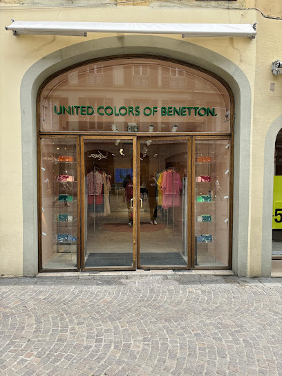 United Colors Of Benetton Adulte Chambéry Magasin De Vêtements à Chambéry