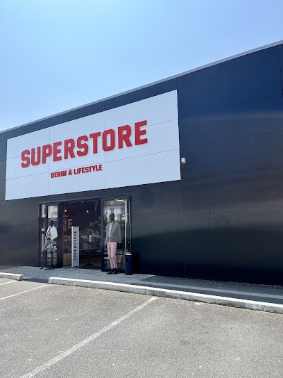 SUPERSTORE Pontivy, Magasin de Vêtements à Pontivy