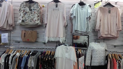 EVERYBODY TALKS ABOUT IT, Magasin de Vêtements à Paris 19