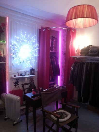Stylists at work, Magasin de Vêtements à Honfleur