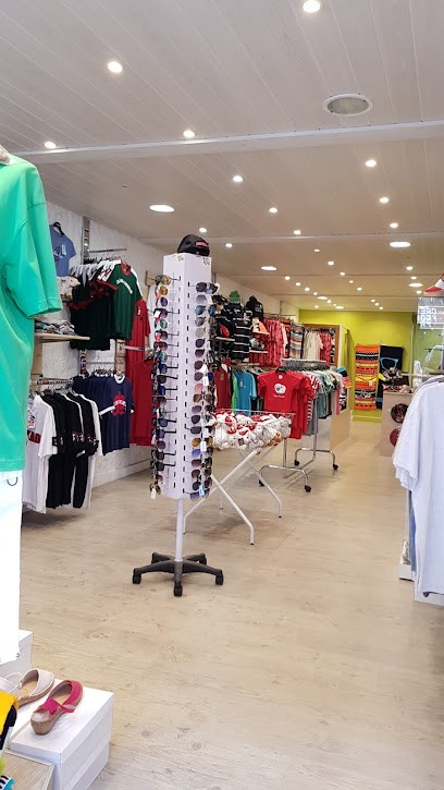 Pret A Porter Banako, Magasin de Vêtements à Saint-Jean-Pied-de-Port