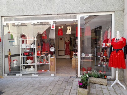 Dans la malle il y a, Magasin de Vêtements à Tournus