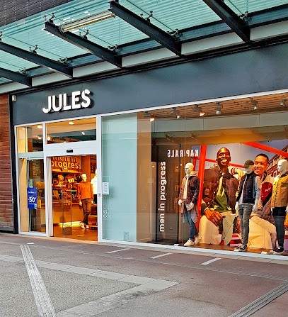 Jules Fréjus, Magasin de Vêtements à Fréjus