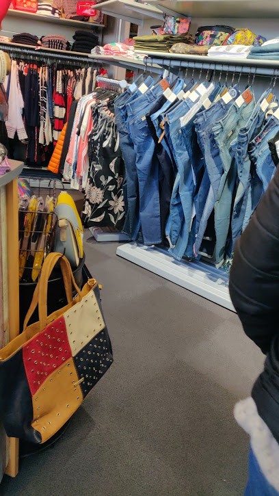 Mily Rose, Magasin de Vêtements à Villedieu-les-Poêles-Rouffigny